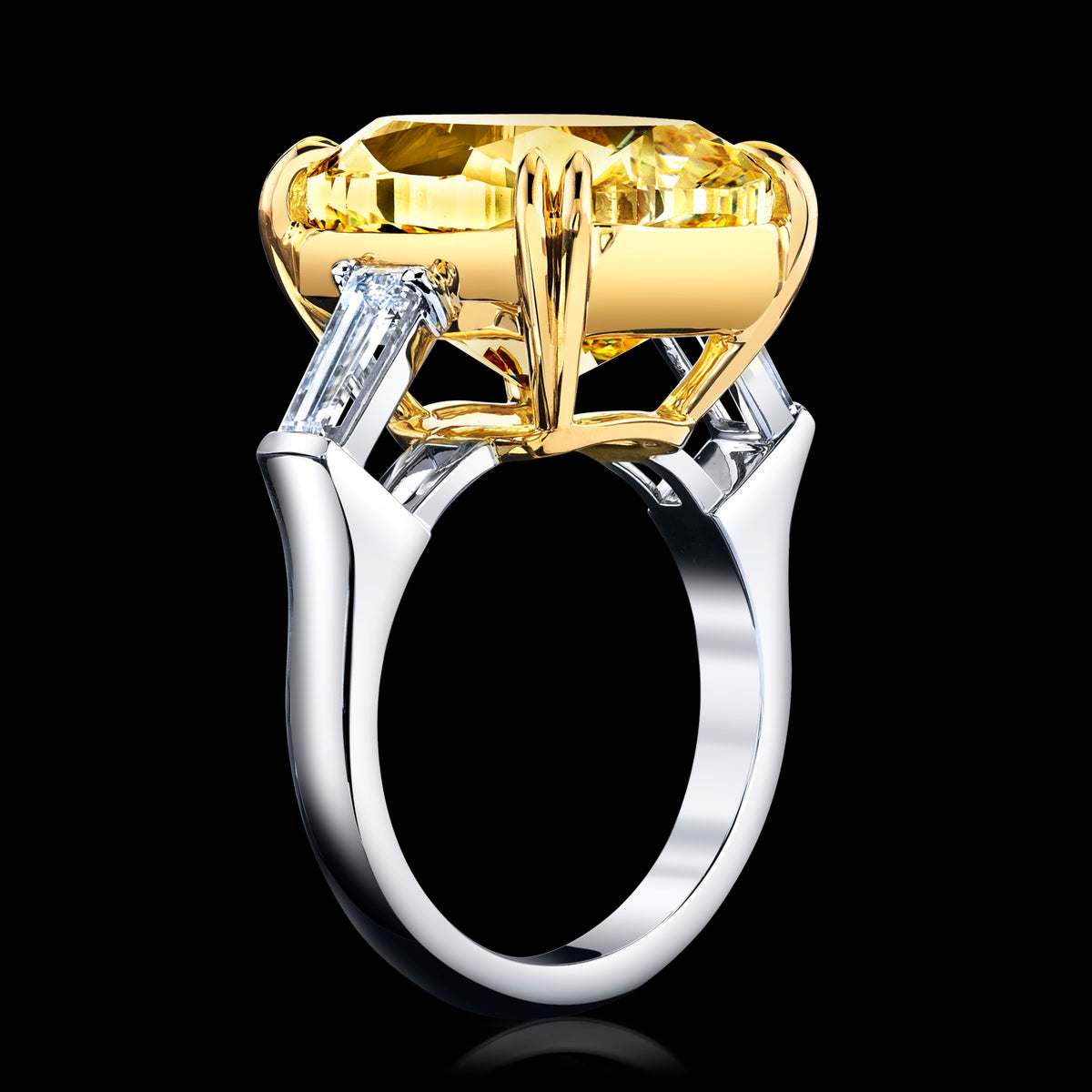 Sovereign Light diamond ring, secondary thumbnail