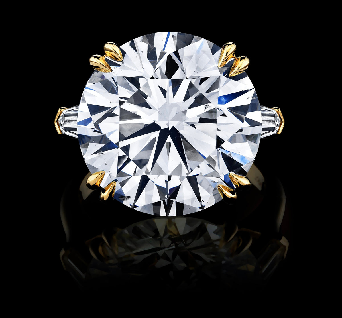 Solar Monolith diamond ring, view 1