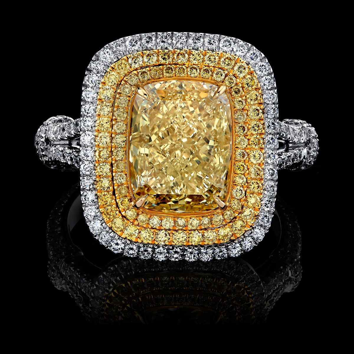 Gilded Labyrinth diamond ring, view 1