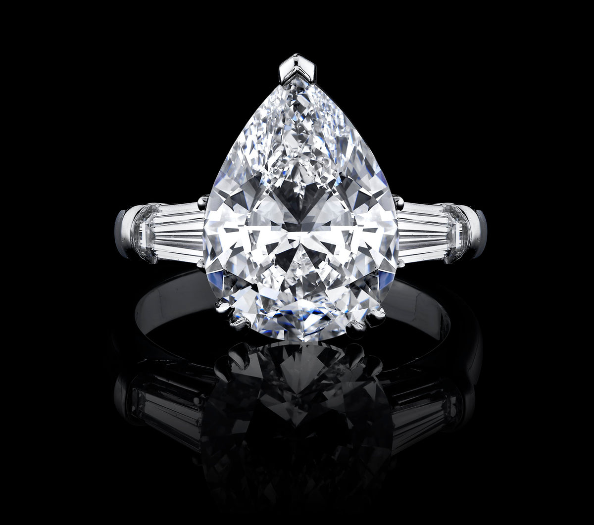 Lucent Dew diamond ring, view 1