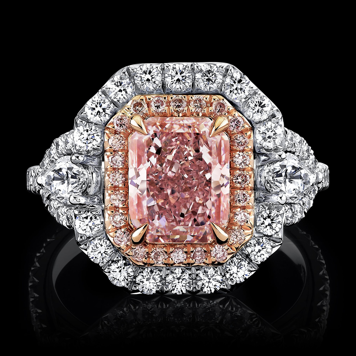 The King's Kiss ring, primary collection thumbnail