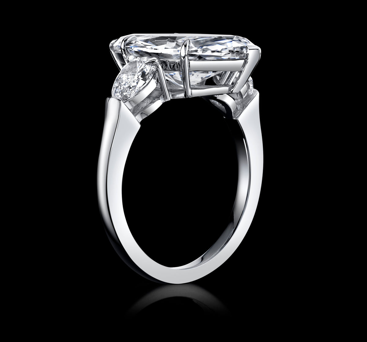 Northward Light diamond ring, view 2
