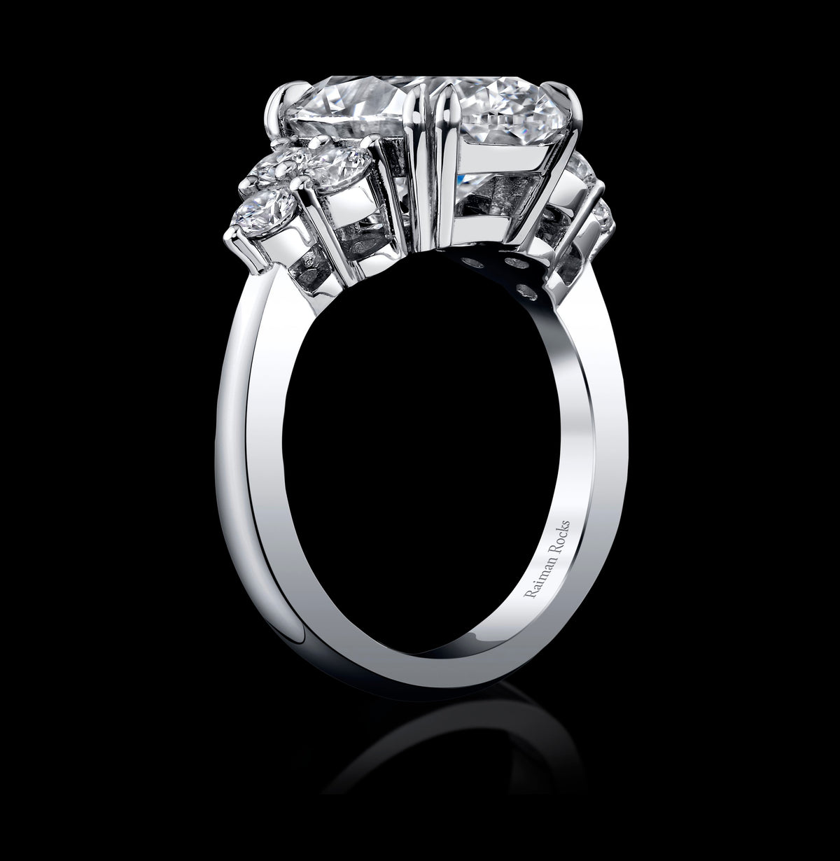 Moonlit Chorus diamond ring, view 2