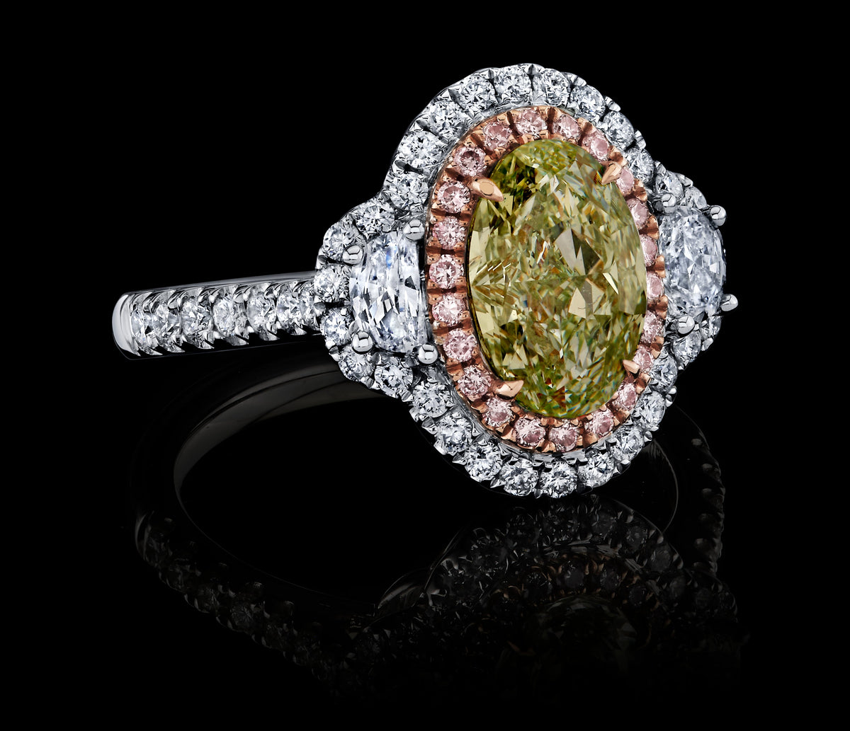 Mist Laurel diamond ring, view 2
