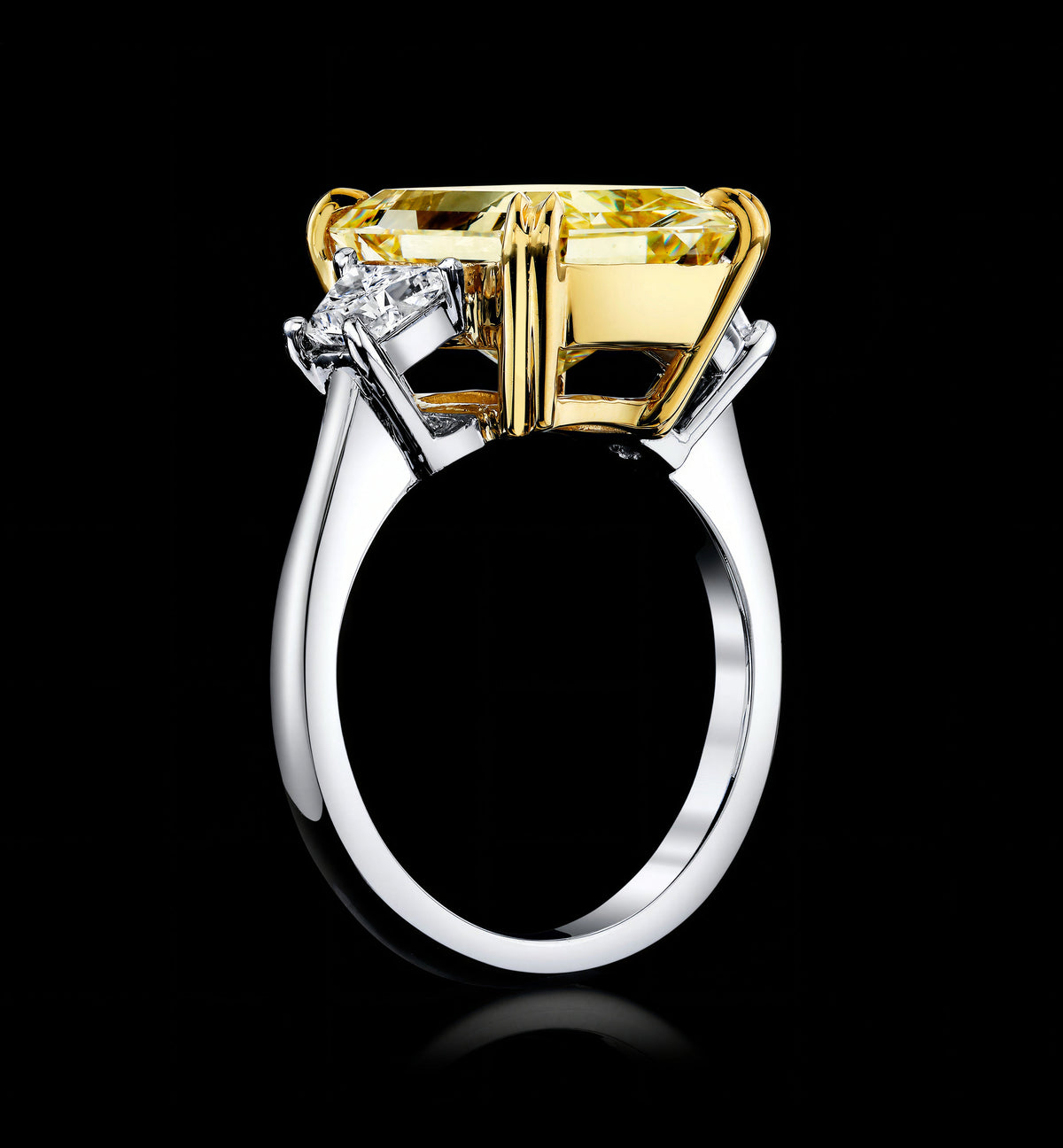 Golden Laughter ring, view 2
